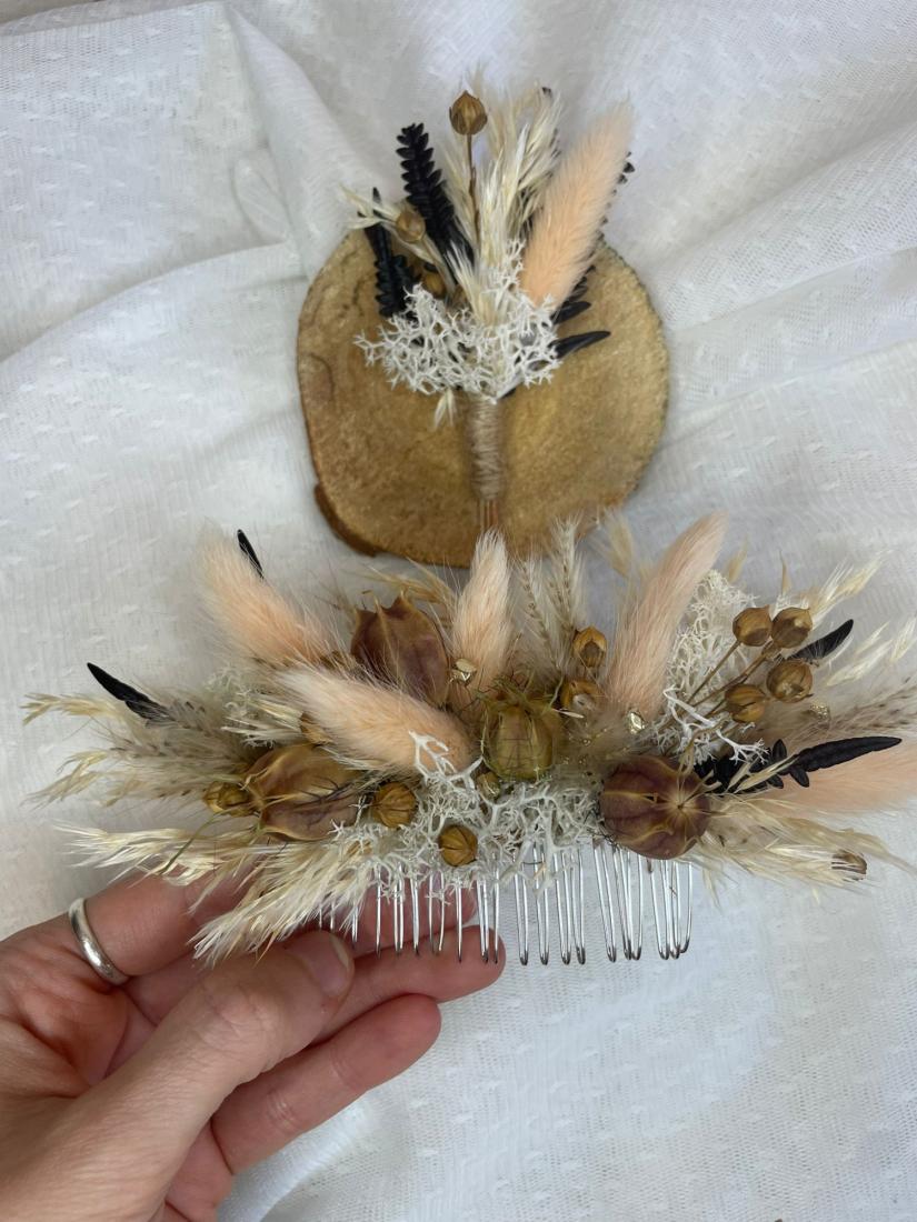 peigne et boutonniere asorti